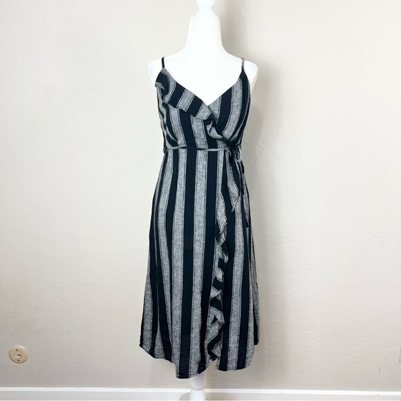 Rails Ariel Faux Wrap Dress Black‎ Silver Thompson Stripe Linen Blend Size Small - Picture 1 of 15